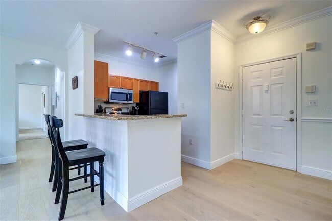 Building Photo - 2741 Via Cipriani