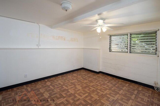 Building Photo - 2133 Metcalf St