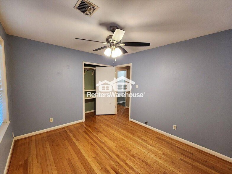 Building Photo - 6418 Woodbrook Ln