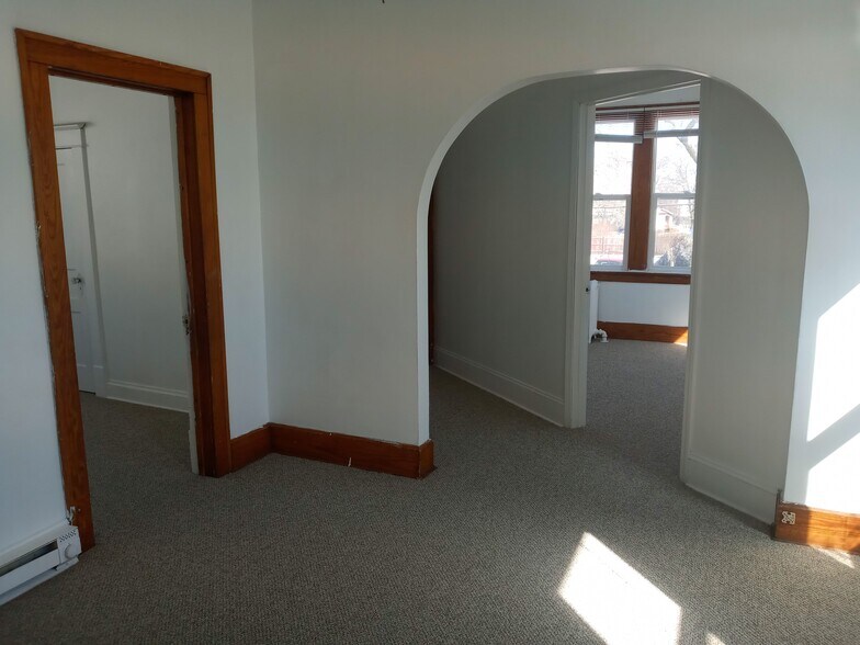 Building Photo - 1210 Erie St