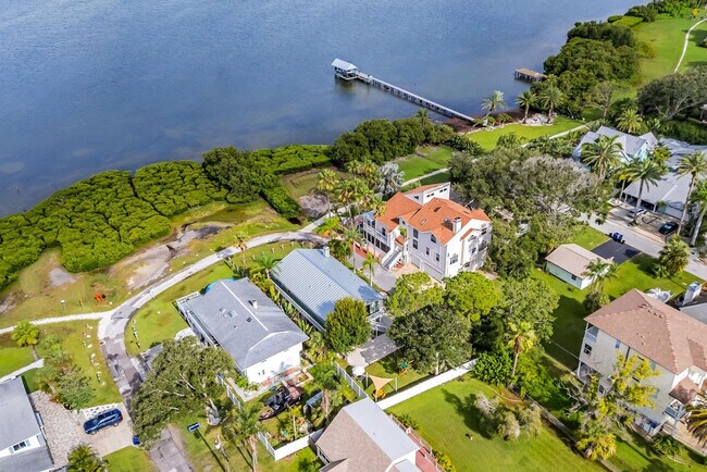 Building Photo - 555 S Gulf Dr
