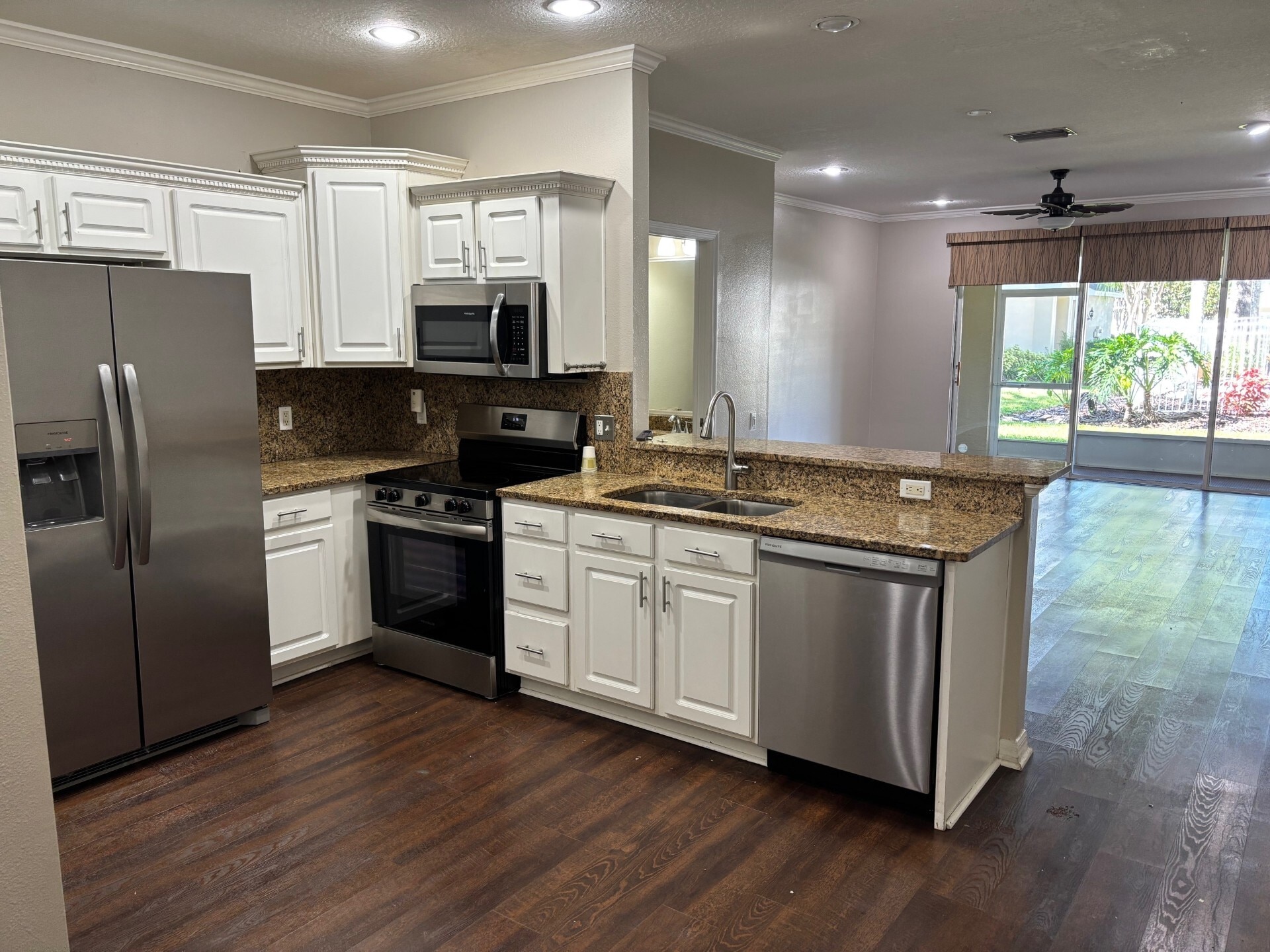 Building Photo - 14916 Salamander Pl