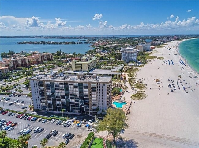 Building Photo - 1040 65th St S