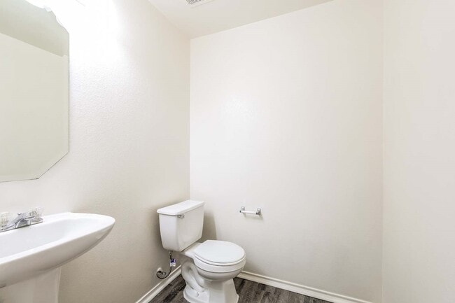 Building Photo - 423 Remington Ridge Dr