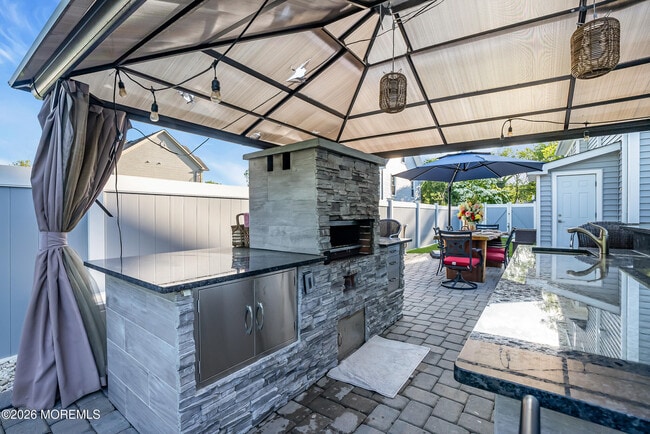 Building Photo - 243 Overbrook Ave