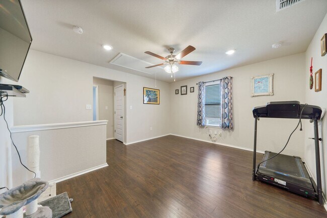Building Photo - Stylish 4-Bedroom Home with Solar & Game R...