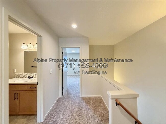 Building Photo - 13119 SW 154th Ave
