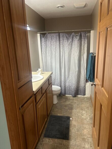Building Photo - 1801 Lynnette Ct