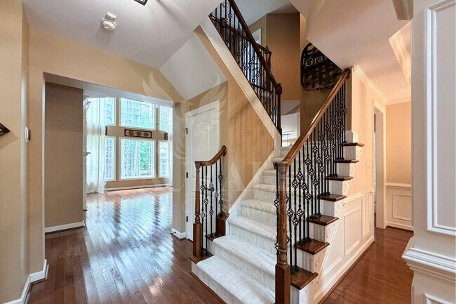 Building Photo - 5604 Pine Rock Ct