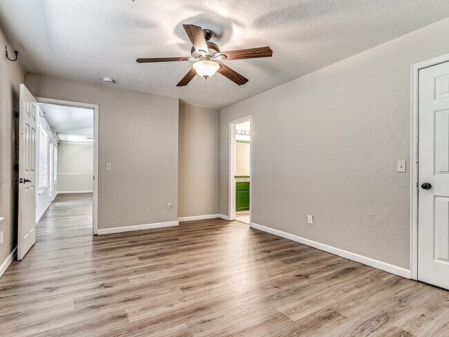 Building Photo - Updated Home + Edmond Schools + The Valley