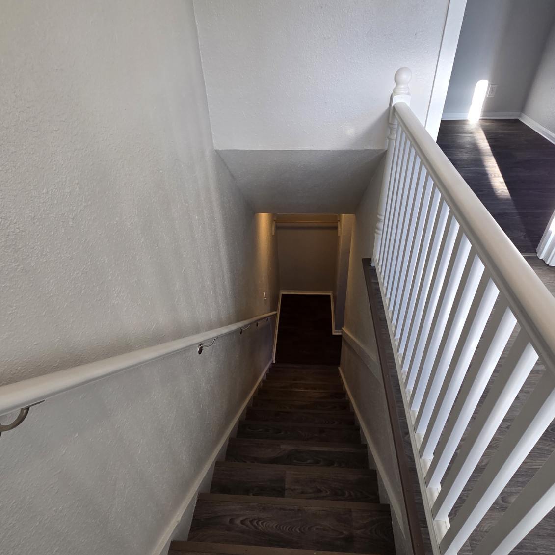 Building Photo - 1409 NW Carden Ave