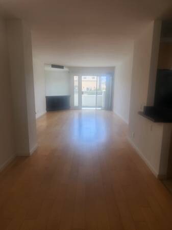 Building Photo - 1033 3rd St