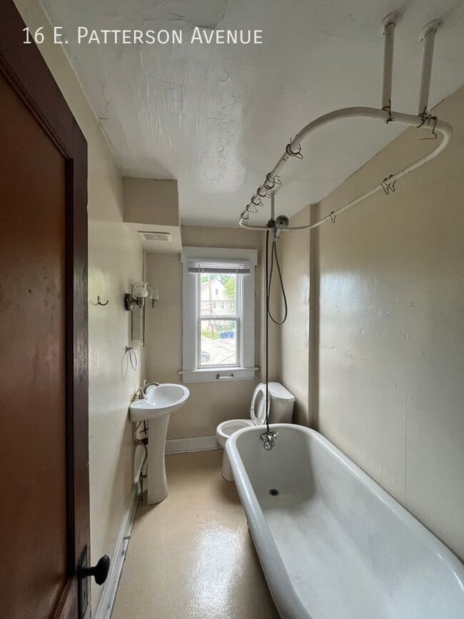 Building Photo - 16 E Patterson Ave