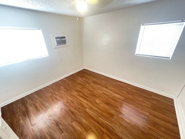 Building Photo - 26953 Cypress St