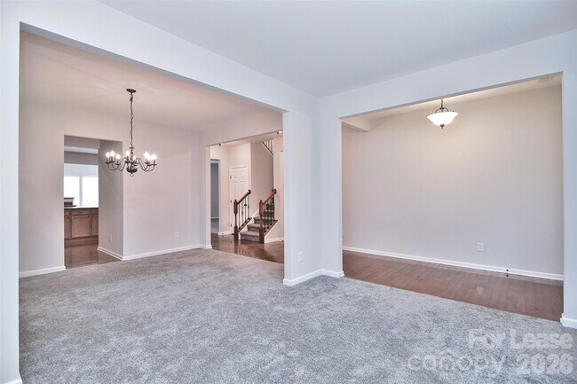 Building Photo - 5115 Chapel Chase Lane
