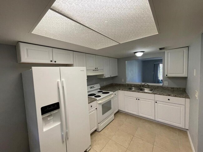 Building Photo - 6346 Newtown Cir