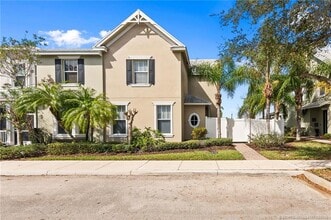 Building Photo - 10627 SW Cam Run