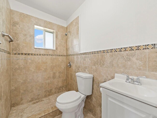 Building Photo - 26650 SW 138th Ct