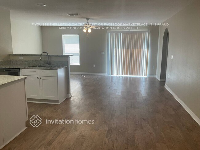 Building Photo - 1264 Myopia Hunt Club Dr