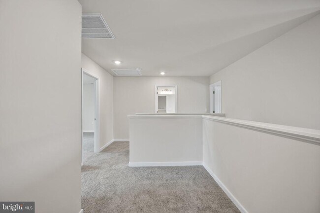 Building Photo - 106 Mate Ct