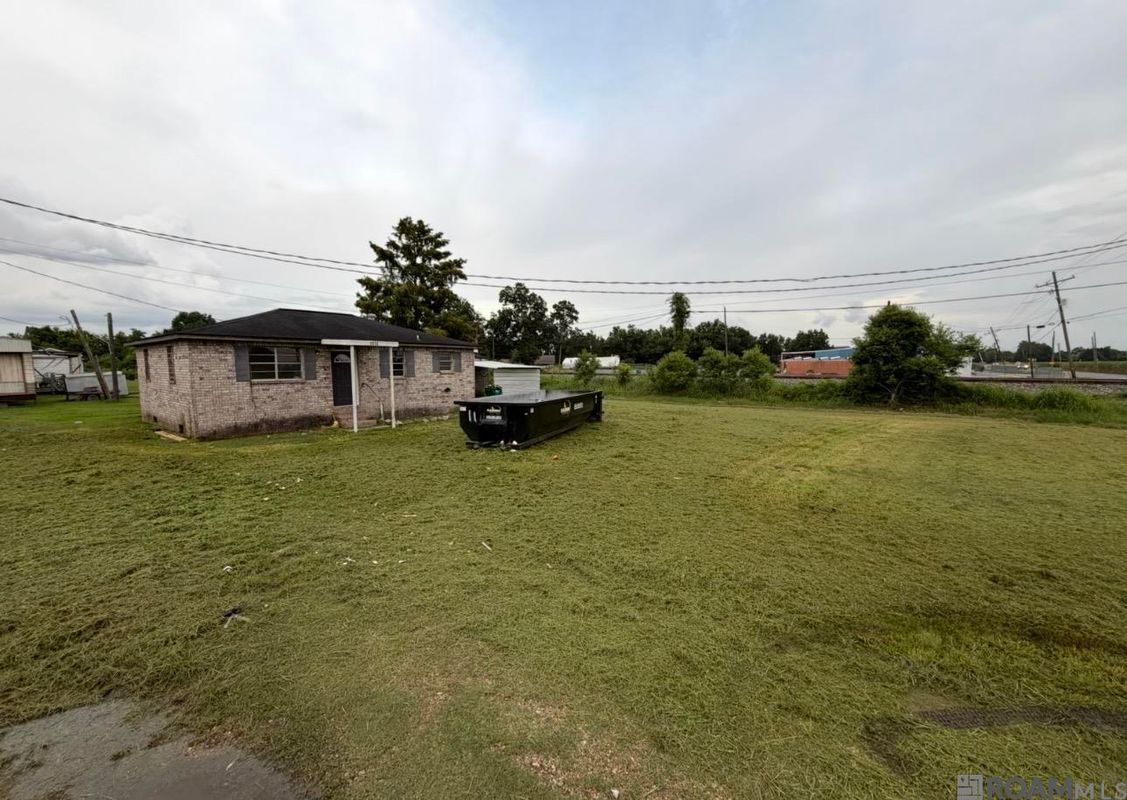 Building Photo - 1814 Plantation Ave
