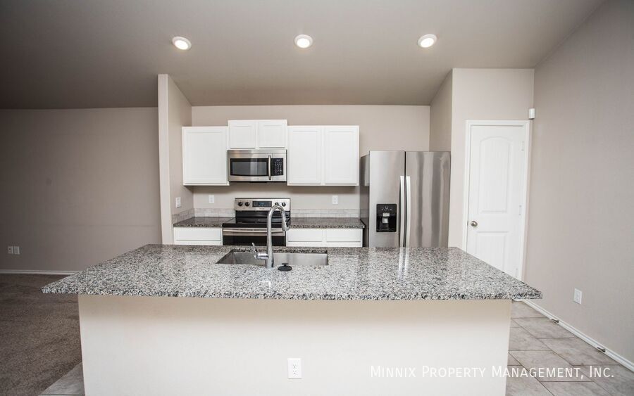 Building Photo - 2121 135th St