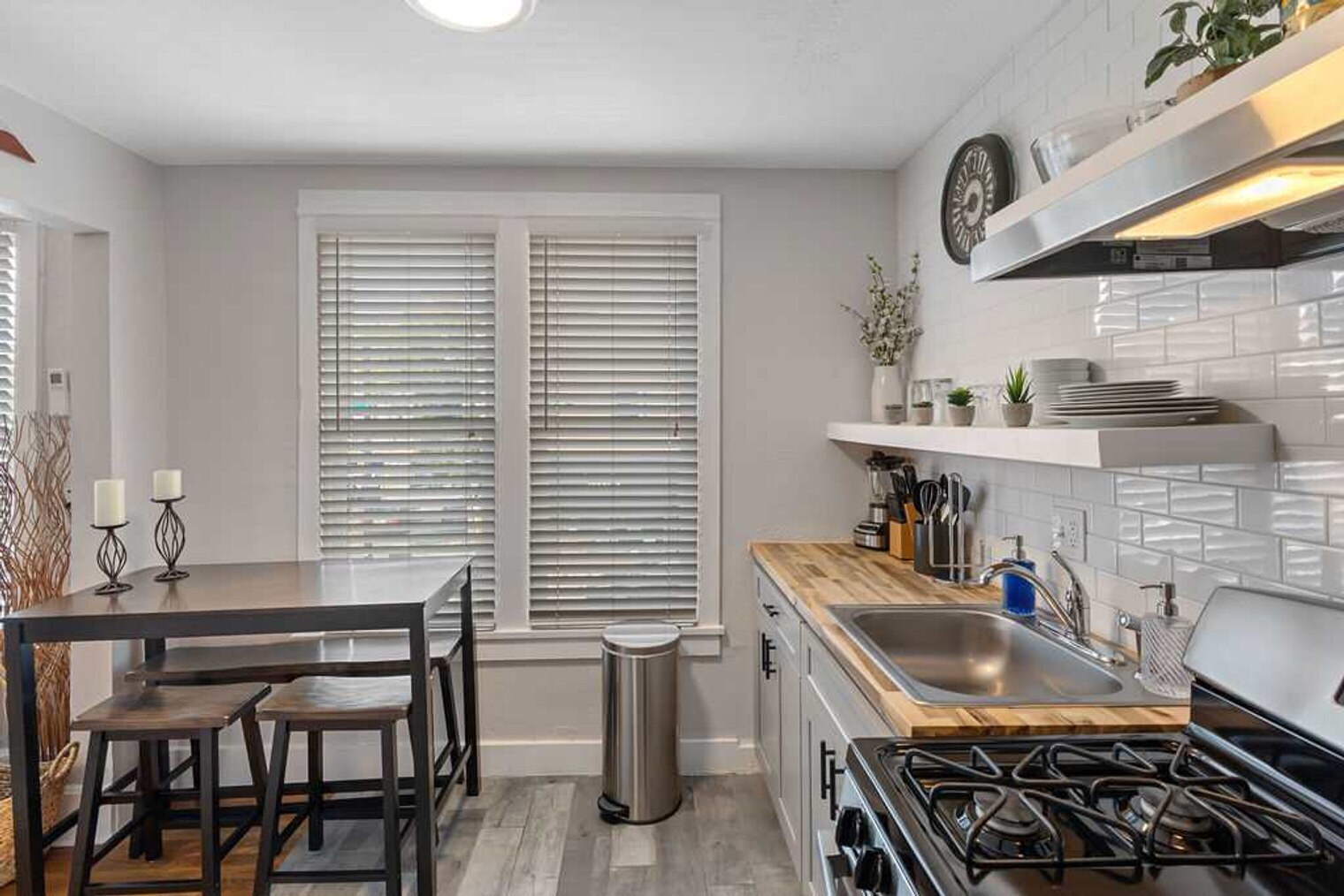 Building Photo - 2490 Main St