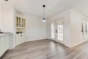 Building Photo - 3905 Lynnwood Dr