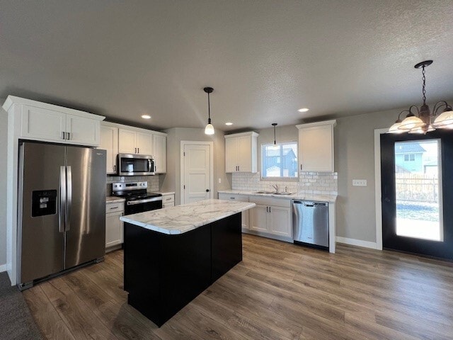 Building Photo - 671 Eagle Ct