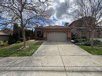 Building Photo - Gorgeous 3 bedroom plus office in Empire Ranch!