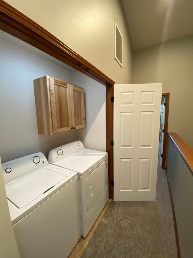 Building Photo - Private Patios, Walk-In Closets & A Spacious Layout!