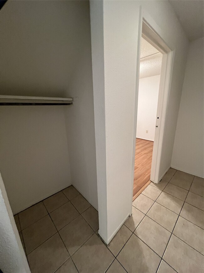 Building Photo - 9522 Pagewood Ln