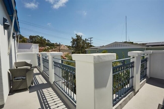Building Photo - La Jolla 3BR Home with Casita & 2-Car Garage