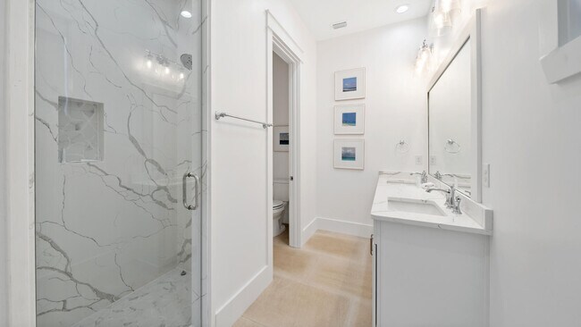 Building Photo - 28 Pelican Glide Ln