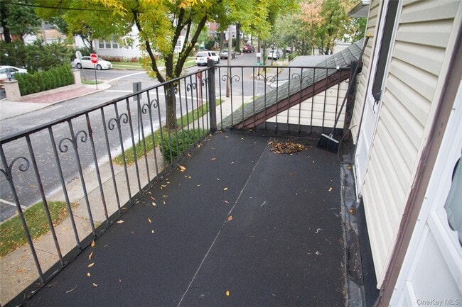 Building Photo - 10 Park Pl