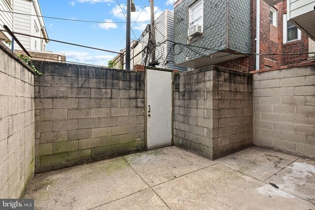 Building Photo - 908 Reed St