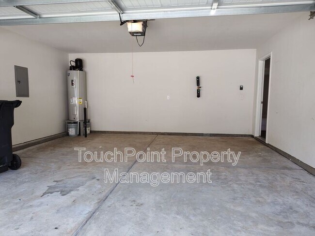 Building Photo - 9220 Creedmore Hills Dr
