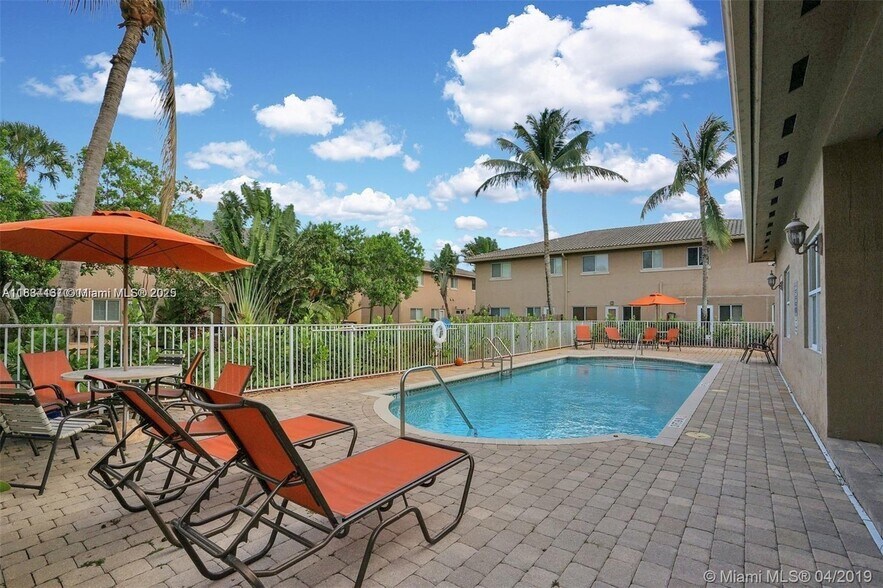 Primary Photo - 2771 Treasure Cove Cir