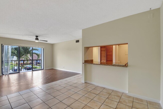 Building Photo - 616 Sea Pine Way