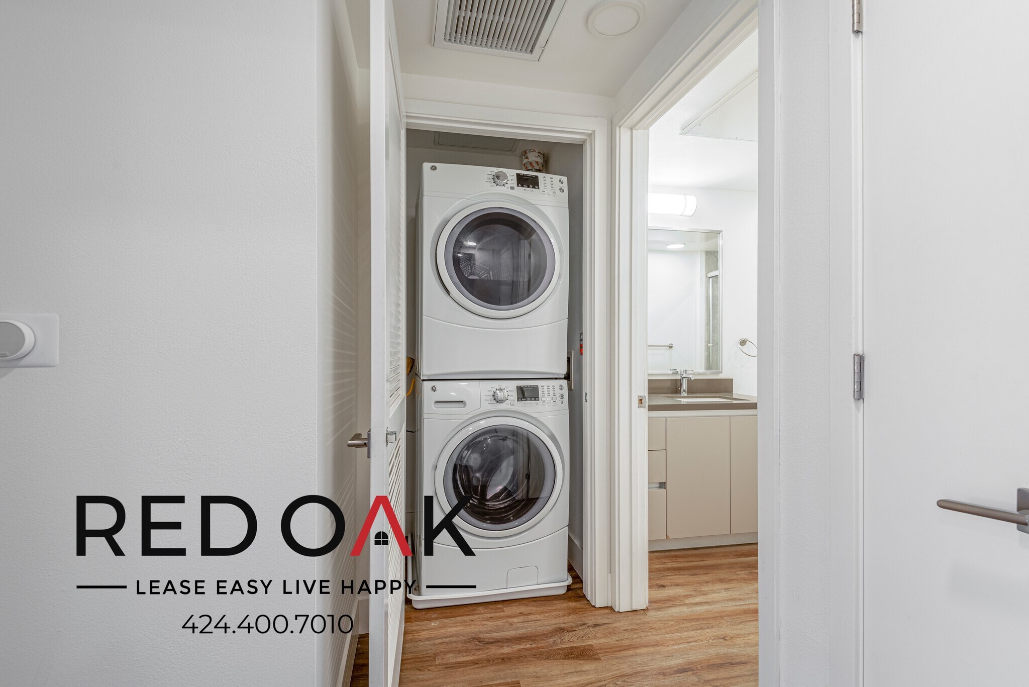 Building Photo - 453 S Kenmore Ave