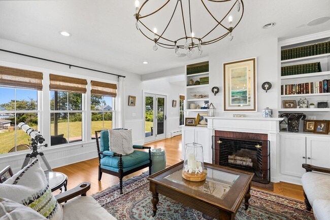 Building Photo - 15 Sheldon Rd