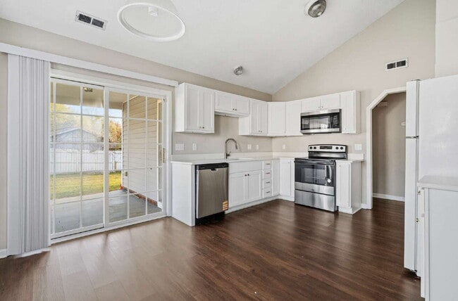 Building Photo - One-Story 3-Bedroom Home in Heart of Knightdale