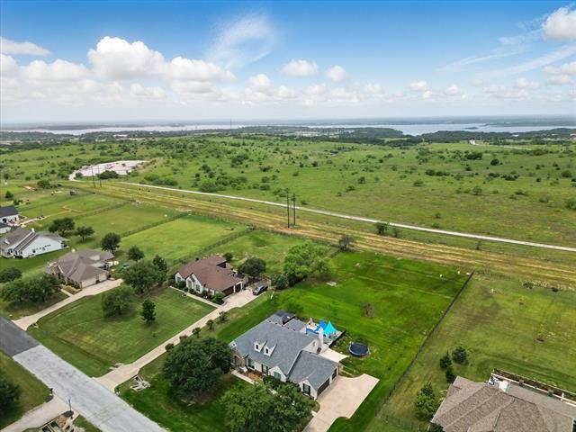 Building Photo - 10701 Los Rios Dr