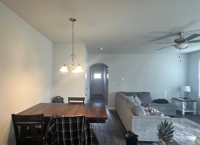 Building Photo - 210 Shallowbag Bay Ln