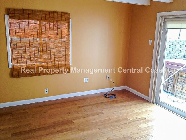 Building Photo - AVAILABLE OCTOBER - Nice Home in Los Osos ...