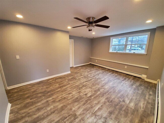 Primary Photo - 425 Plainfield Ave