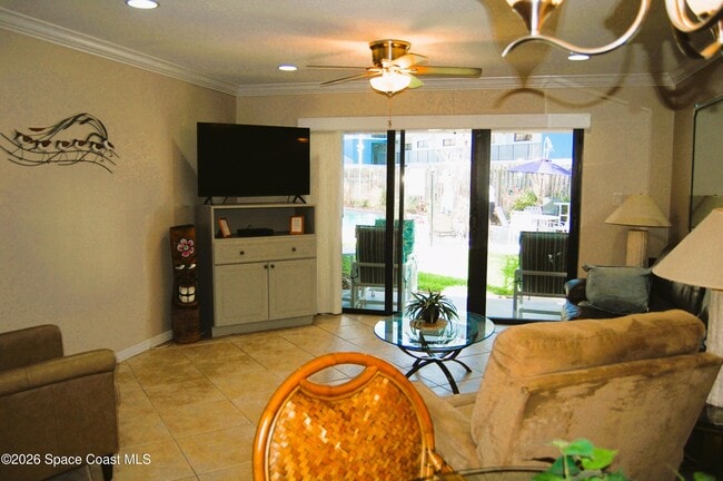 Building Photo - 5350 Ocean Beach Blvd