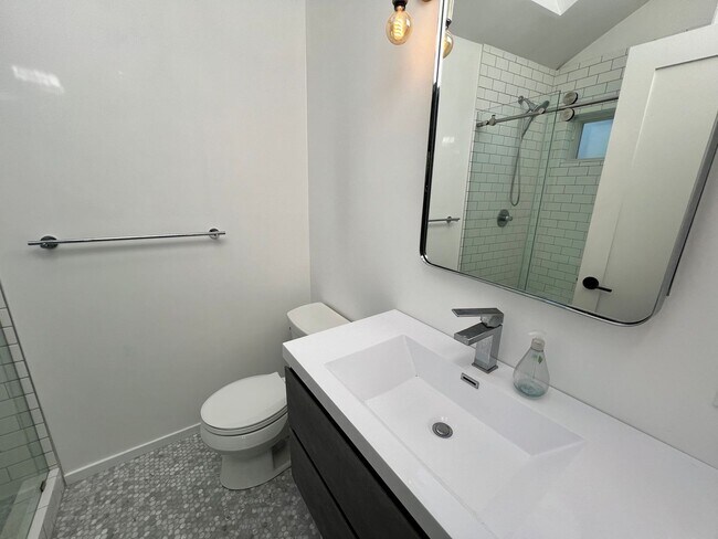 Building Photo - WONDERFUL TWO BEDROM TWO BATH UPDATED HOME...