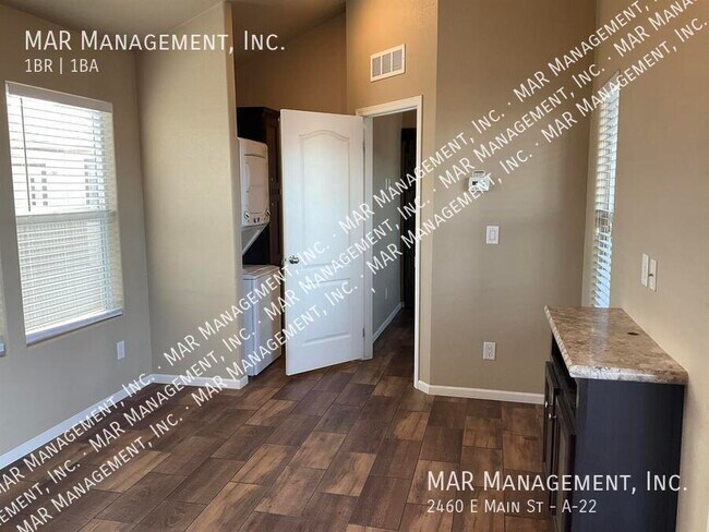 Building Photo - 2460 E Main St