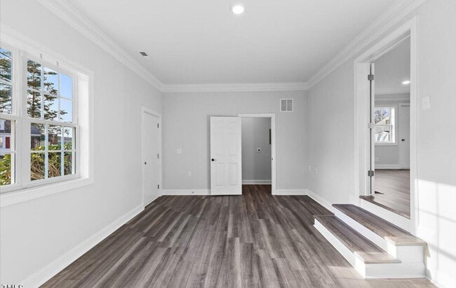 Building Photo - 126 Mayo St